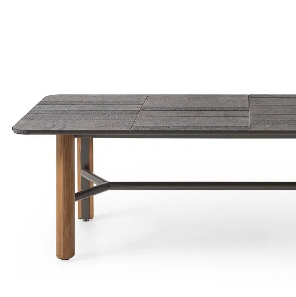 Moorea Table Outdoor - Giorgetti w Mesmetric