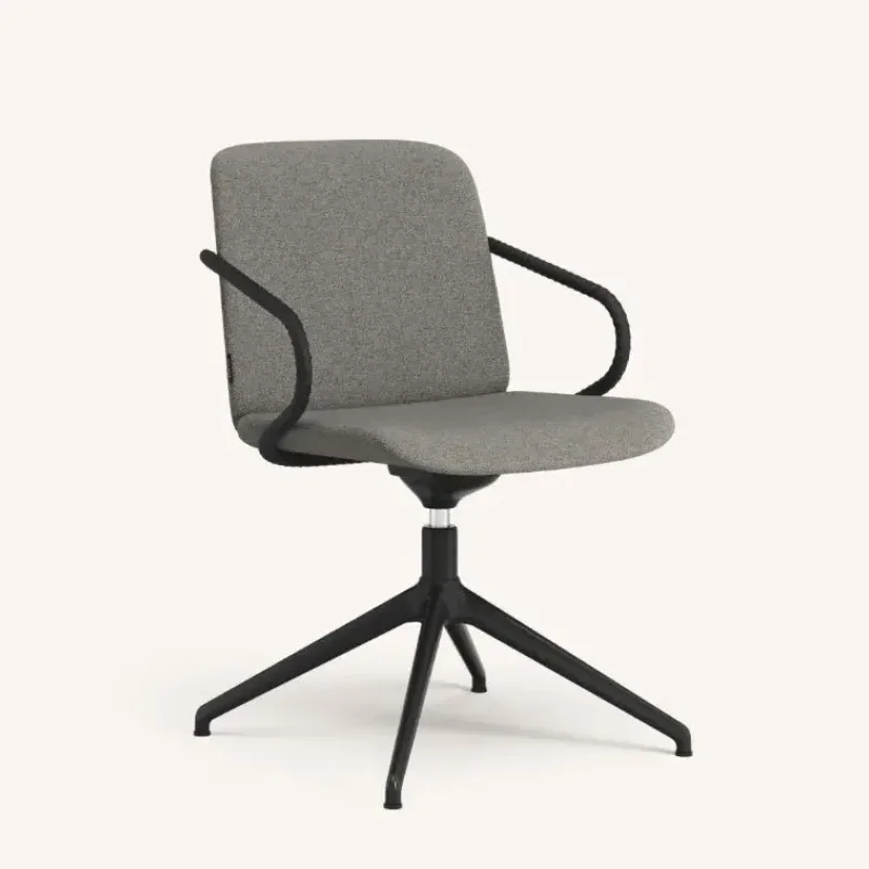 Amstelle armchair with 4 star base – Swedese at Mesmetric
