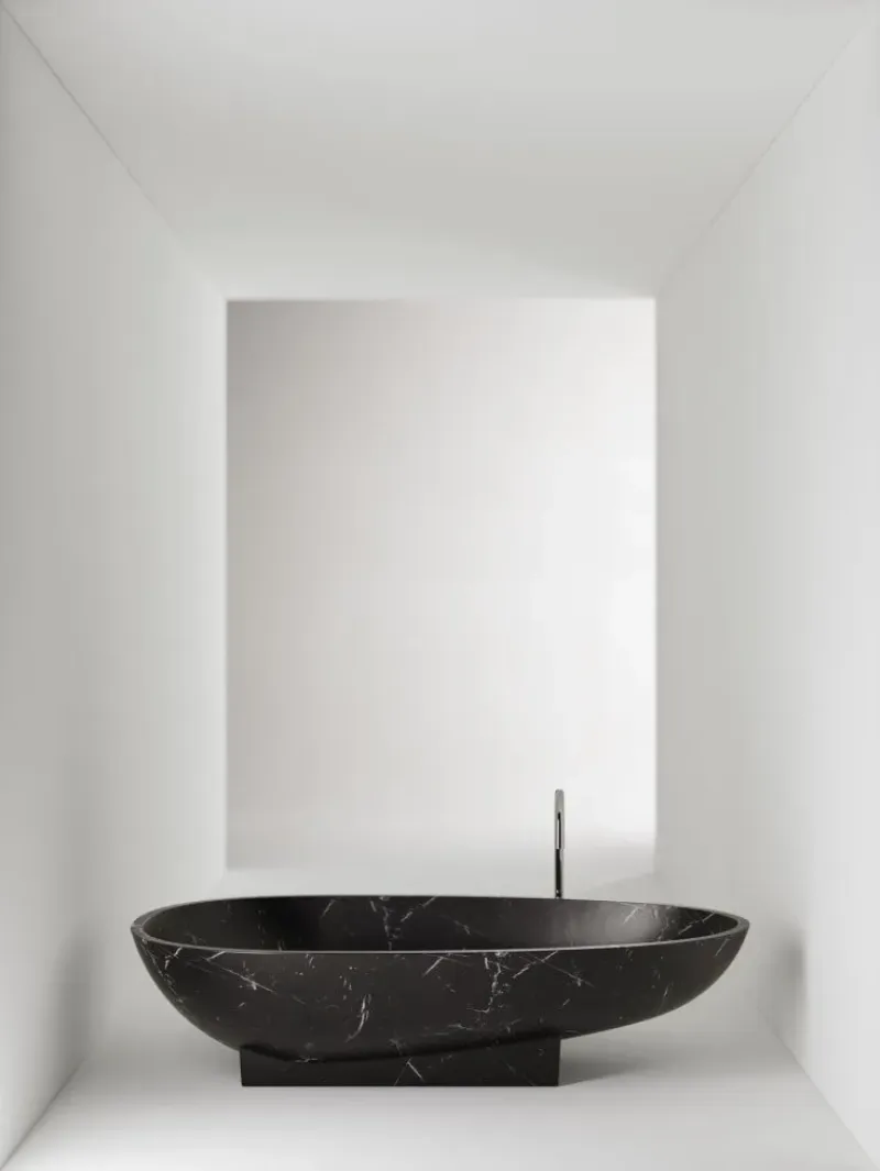 Spoon Bathtube by Agape | Mesmetric