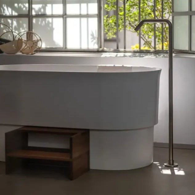 Immersion Bathtub