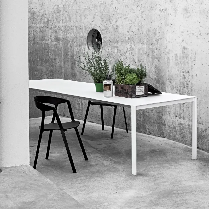 Thin-k Extensible – Kristalia at Mesmetric