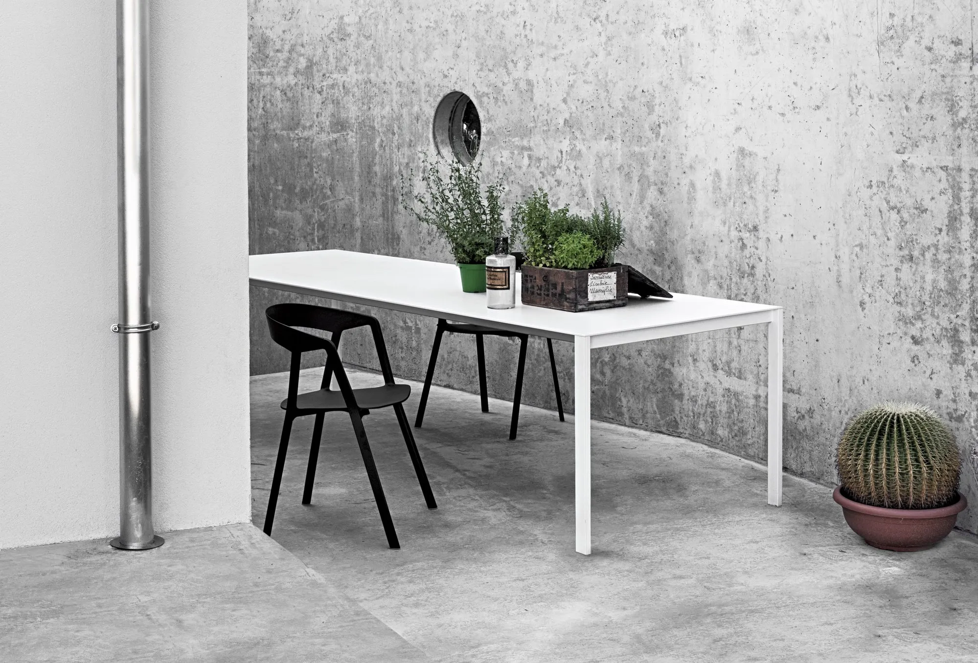 Thin-k Extensible – Kristalia at Mesmetric