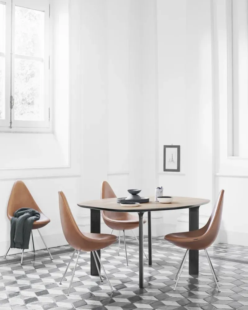 Analog™ - Fritz Hansen w Mesmetric