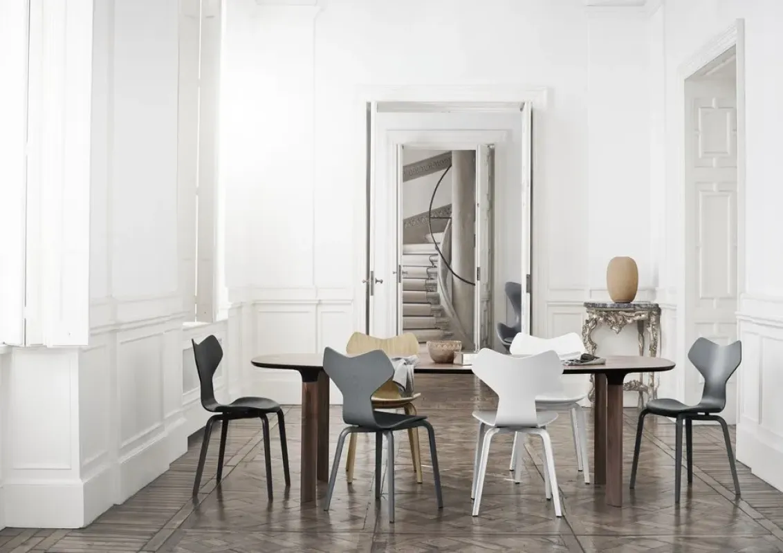 Analog™ - Fritz Hansen w Mesmetric