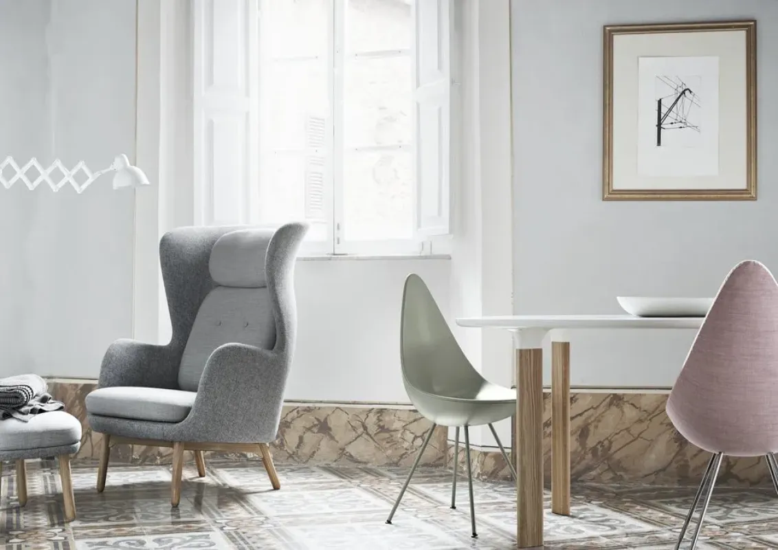 Analog™ - Fritz Hansen w Mesmetric