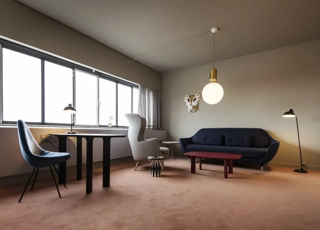 Analog™ - Fritz Hansen w Mesmetric