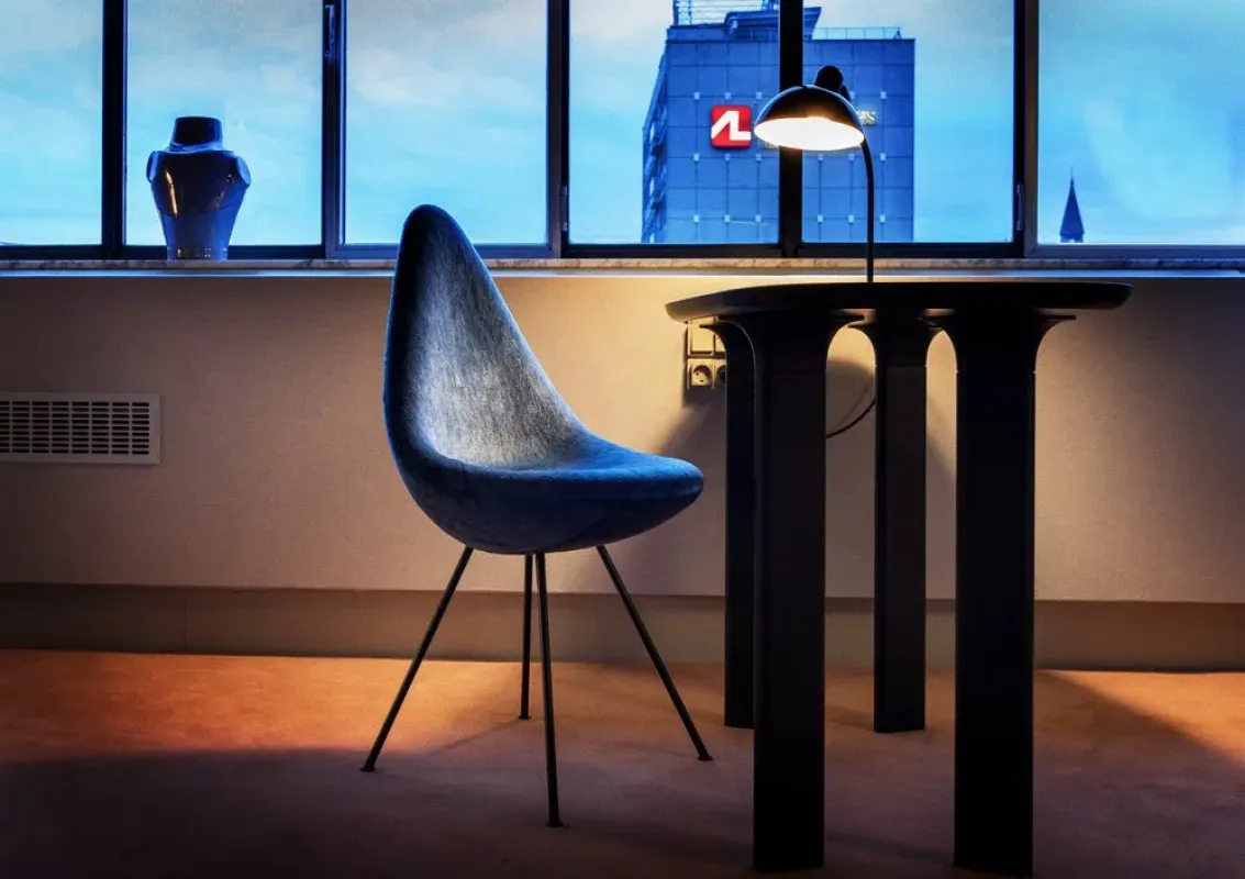 Analog™ - Fritz Hansen w Mesmetric