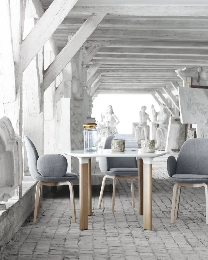 Analog™ - Fritz Hansen w Mesmetric