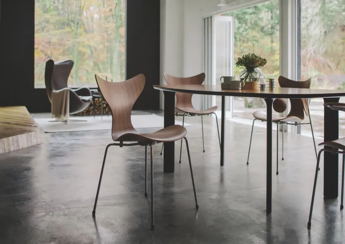 Analog™ - Fritz Hansen w Mesmetric