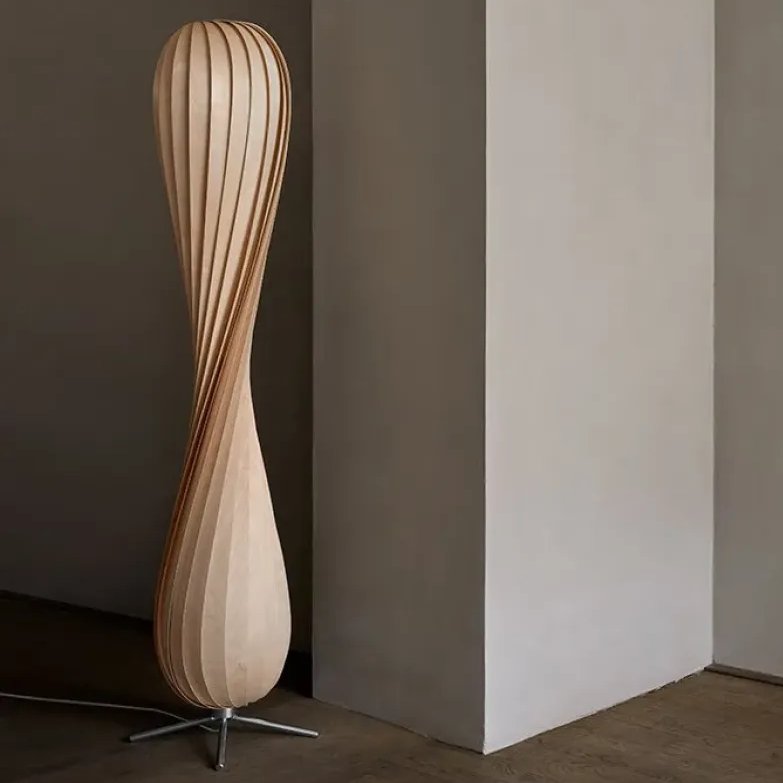 TR7 – Tom Rossau at Mesmetric