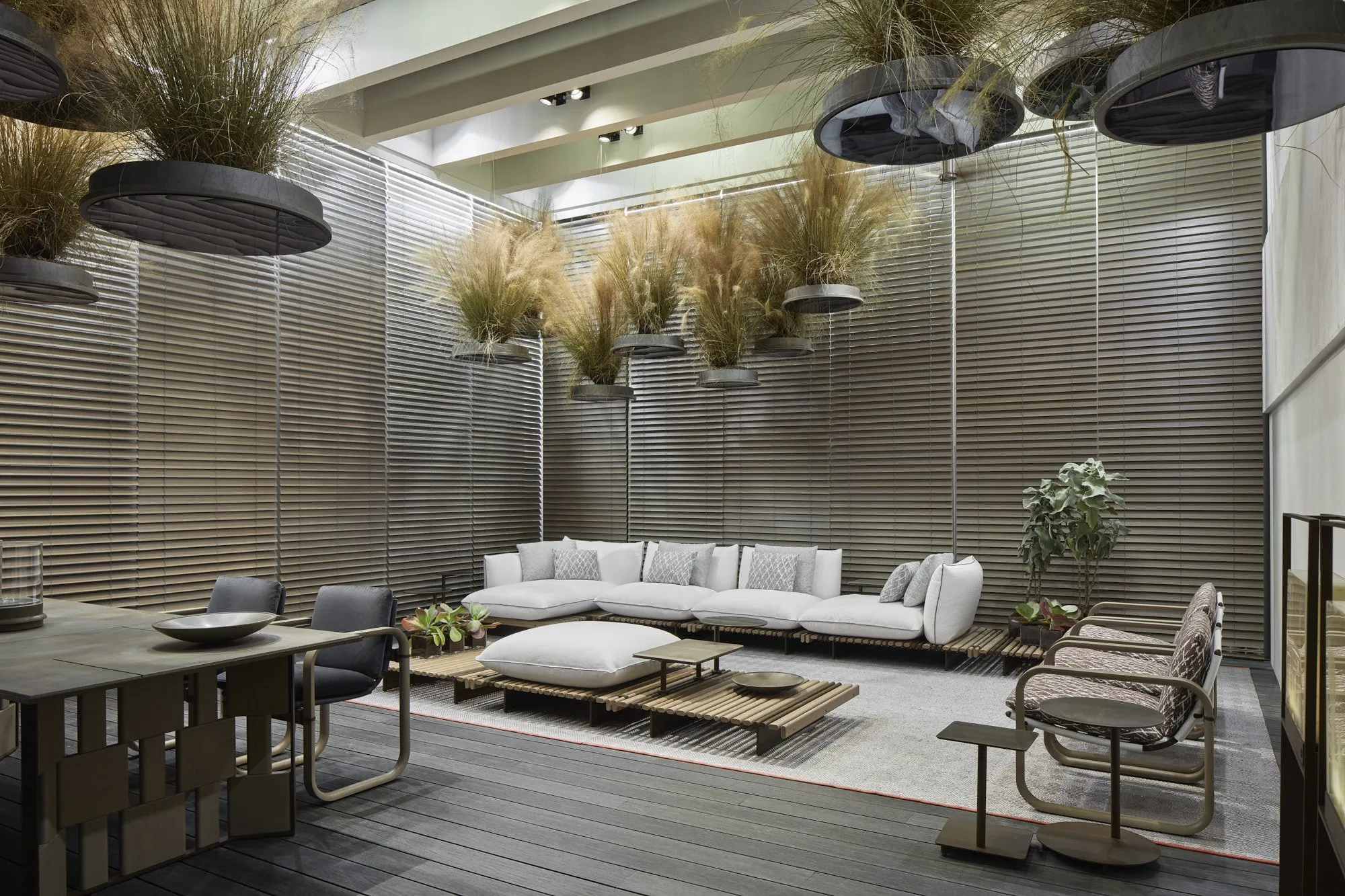 Apsara Outdoor - Giorgetti w Mesmetric