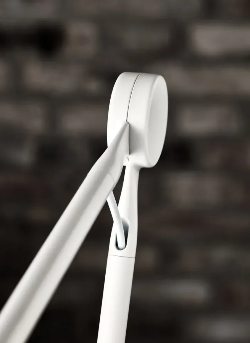 AQ01 – Fritz Hansen at Mesmetric