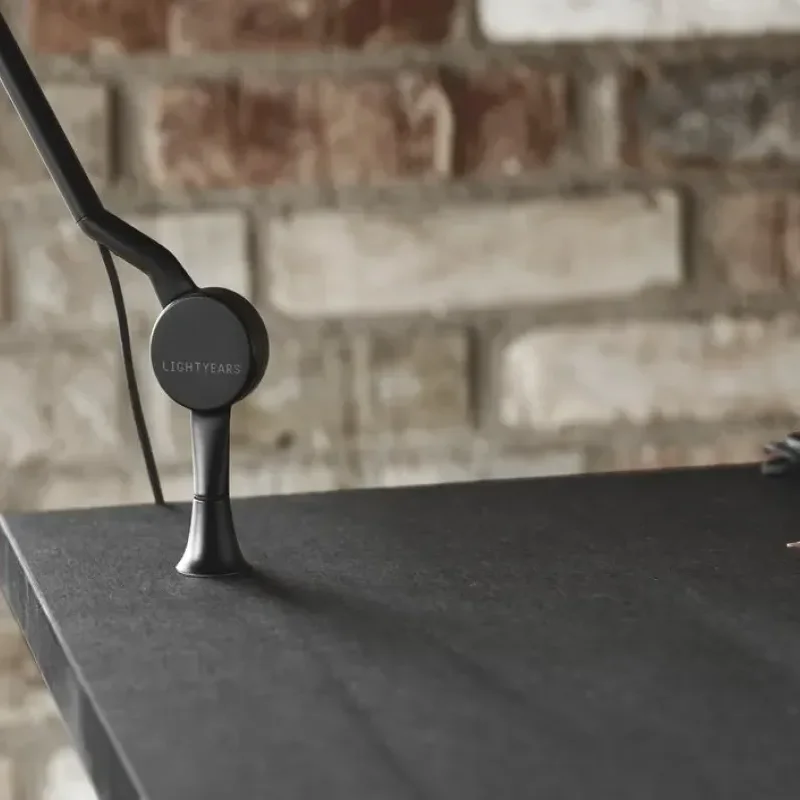 AQ01 – Fritz Hansen at Mesmetric