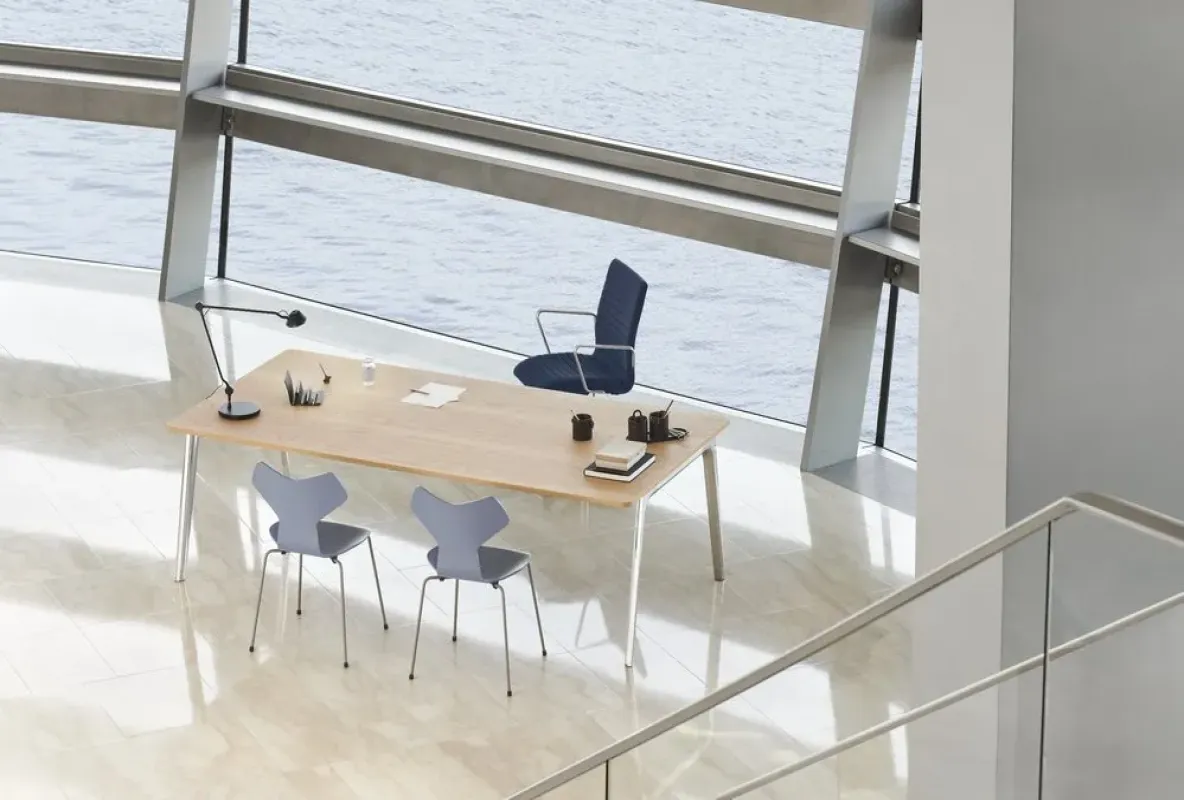 AQ01 – Fritz Hansen at Mesmetric