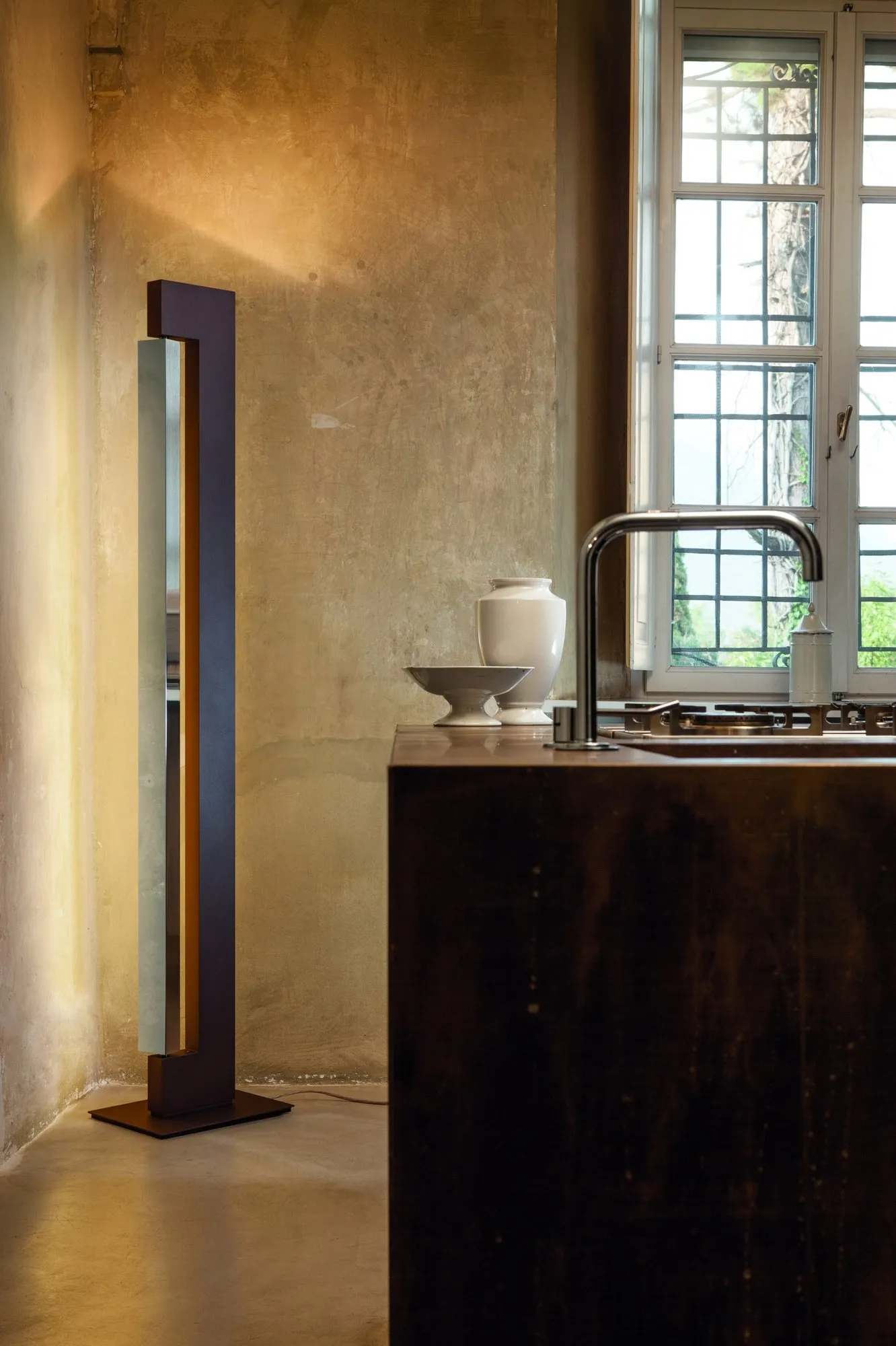 Ara – Nemo Lighting at Mesmetric