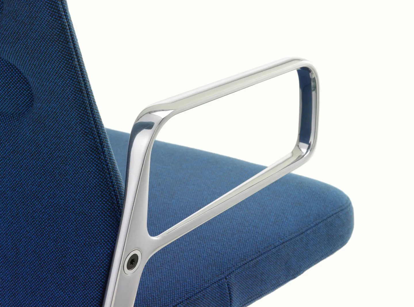 AC 5 Meet - Vitra w Mesmetric