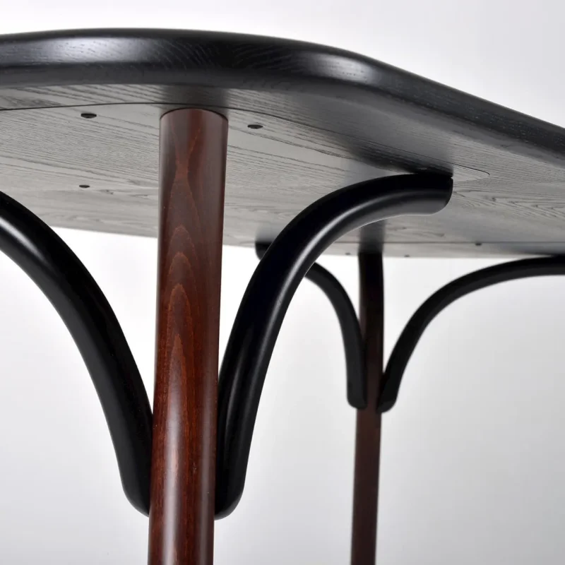 Arch Dining – Gebrüder Thonet Vienna at Mesmetric