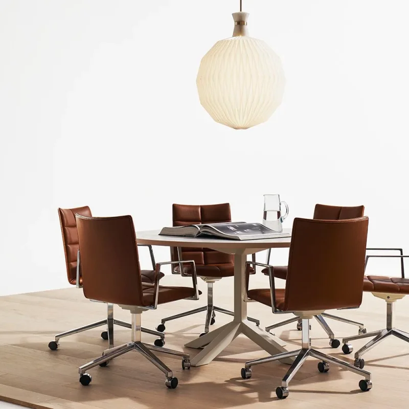 Archal 4-feet – Lammhults at Mesmetric