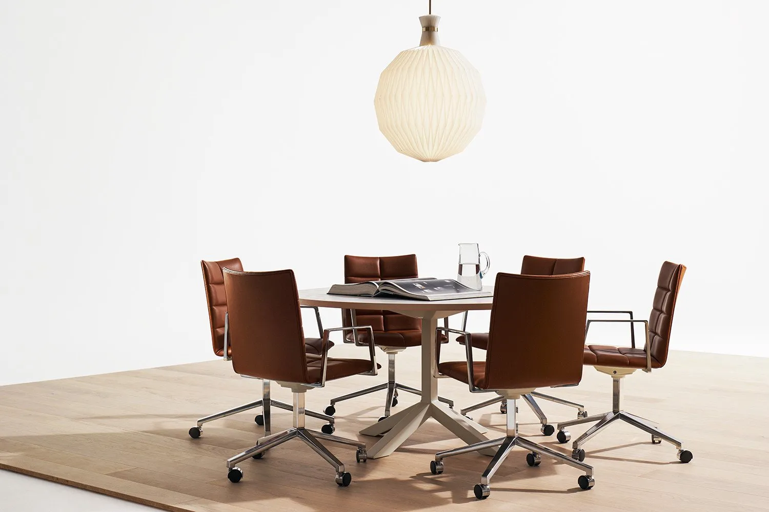 Archal 4-feet – Lammhults at Mesmetric