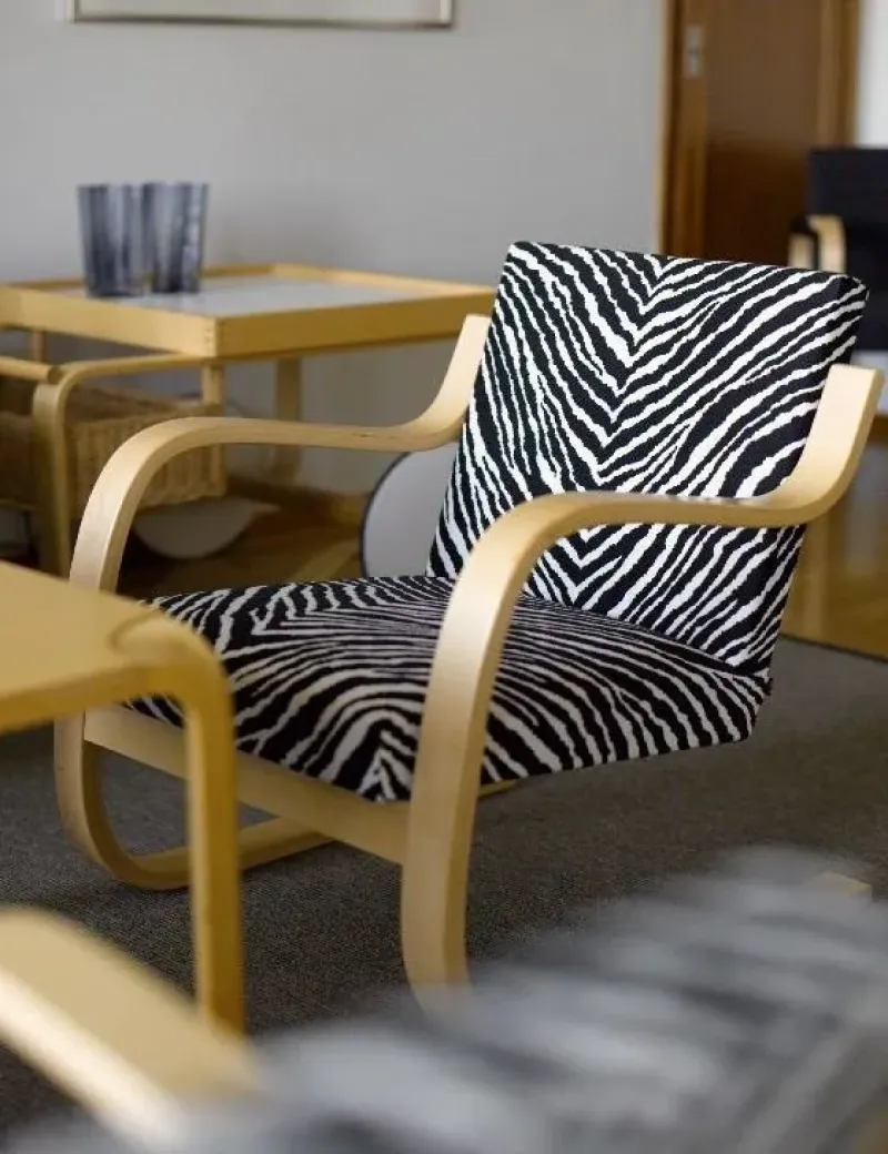 Armchair 402 - Artek w Mesmetric