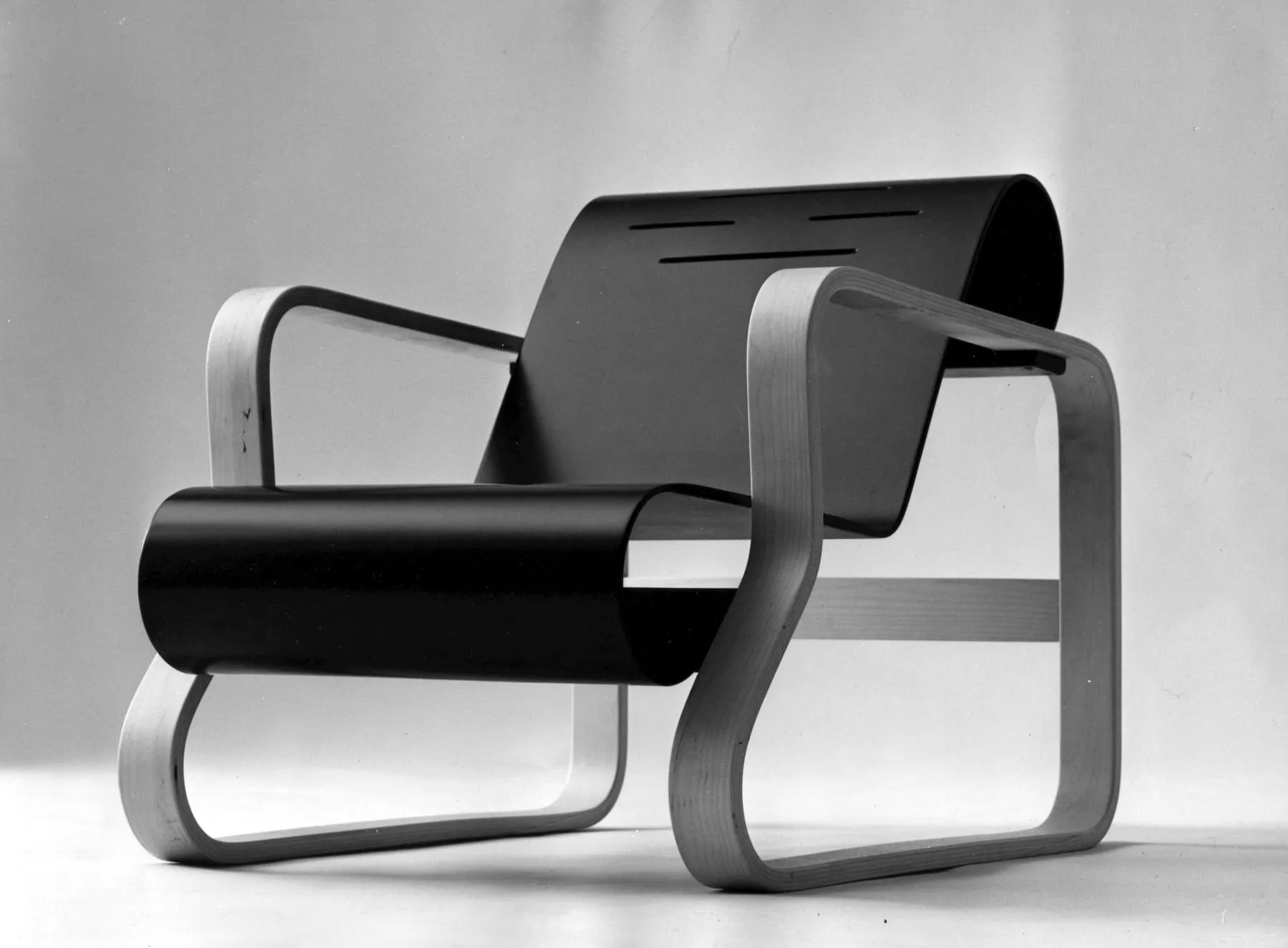 Armchair 41 - Artek w Mesmetric