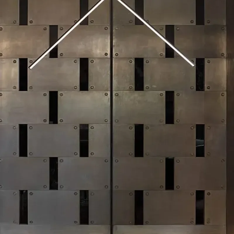 Arrangements Broken Line – Flos at Mesmetric