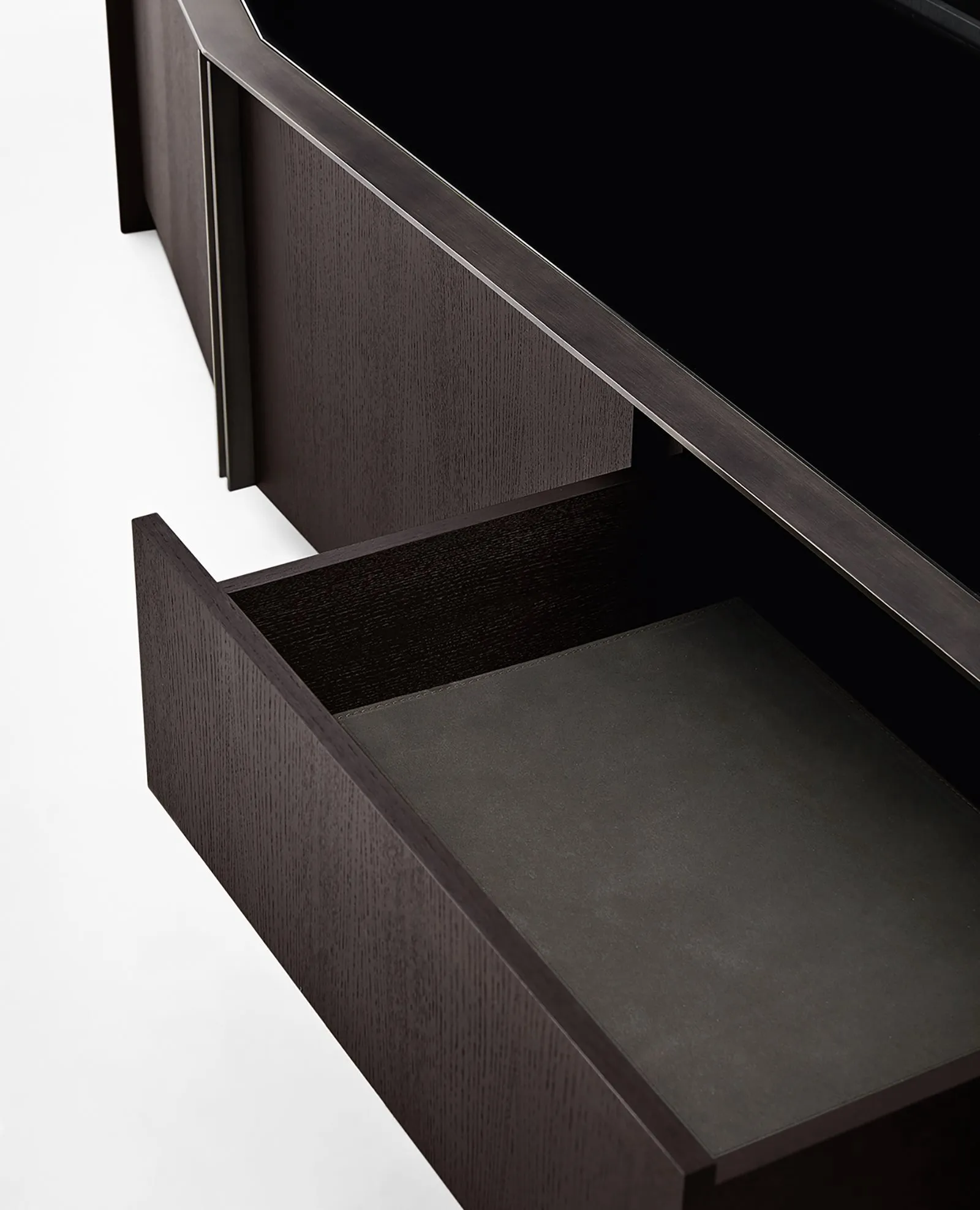 Athus Low - Gallotti & Radice w Mesmetric