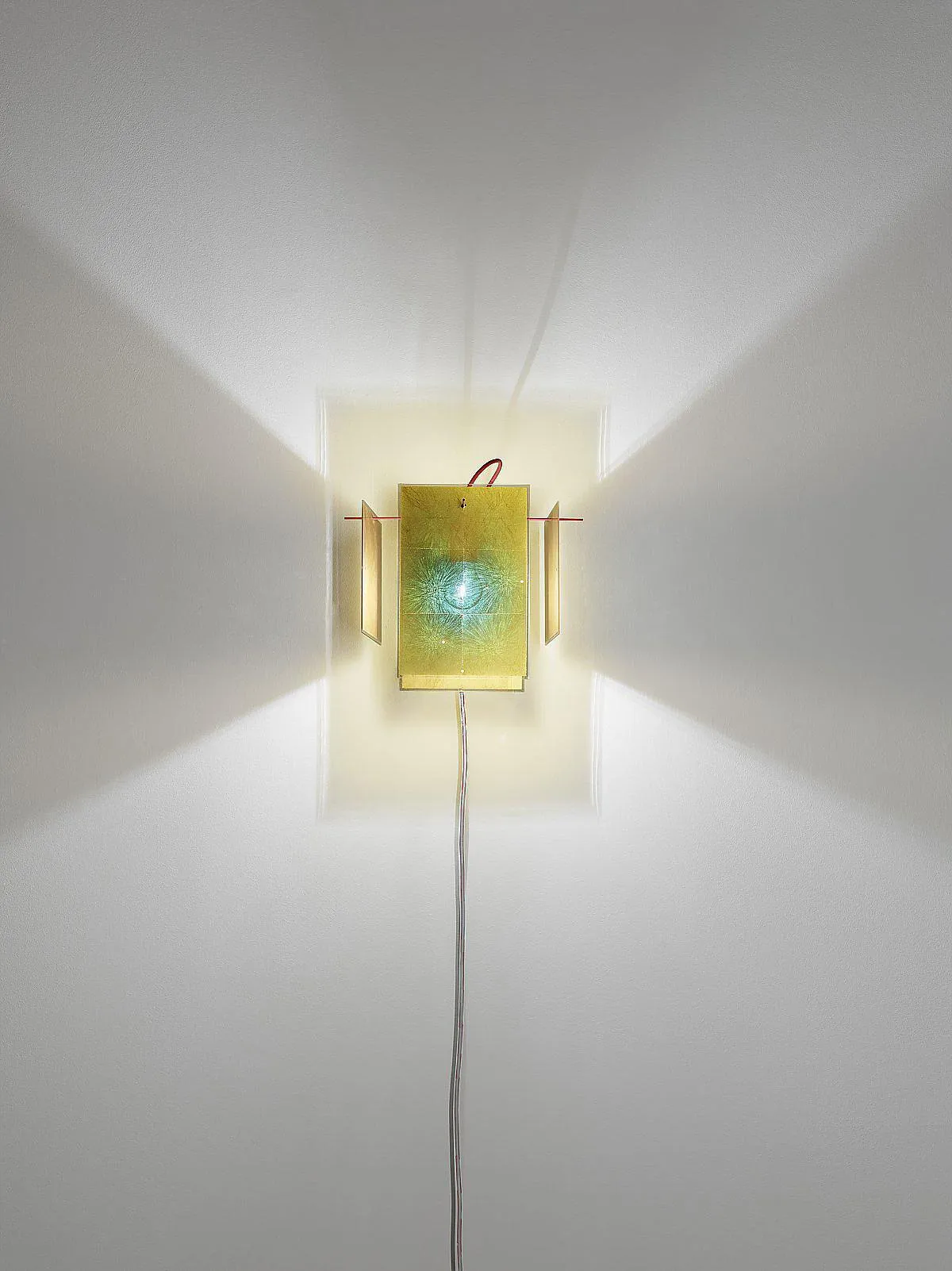 24 karat blau wall – Ingo Maurer at Mesmetric