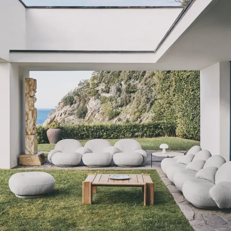 Atmosfera coffee table outdoor - Gubi.dk w Mesmetric