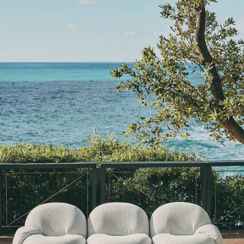 Atmosfera coffee table outdoor - Gubi.dk w Mesmetric