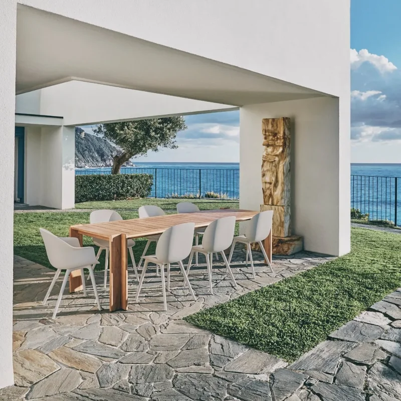 Atmosfera table outdoor - Gubi.dk w Mesmetric