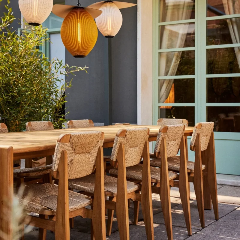 Atmosfera table outdoor - Gubi.dk w Mesmetric