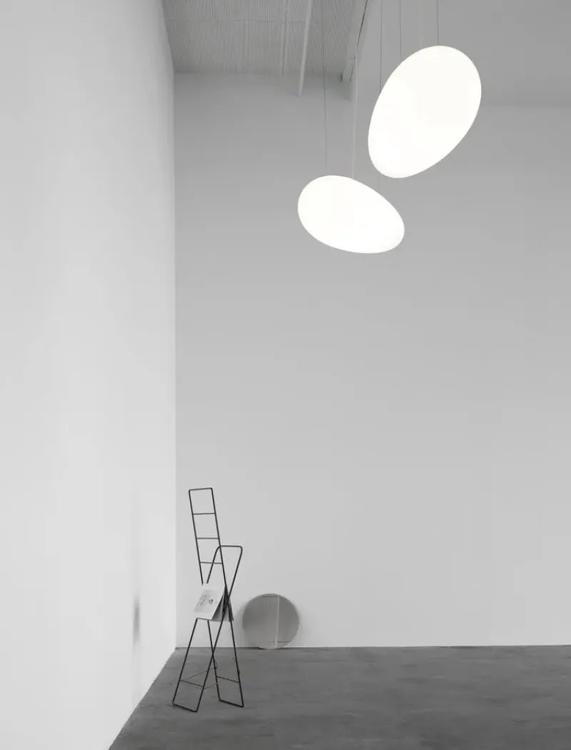 Avion™ - Fritz Hansen w Mesmetric