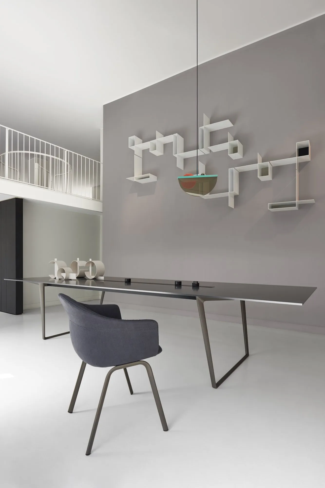 Axy - MDF Italia w Mesmetric