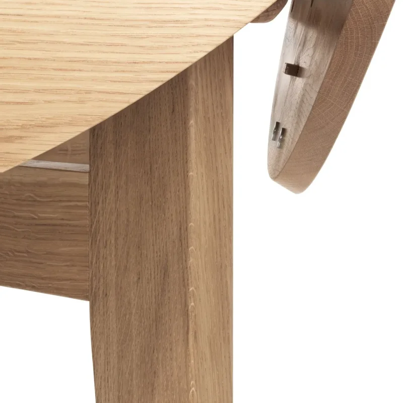B-table pivoting round / square - Gubi.dk w Mesmetric