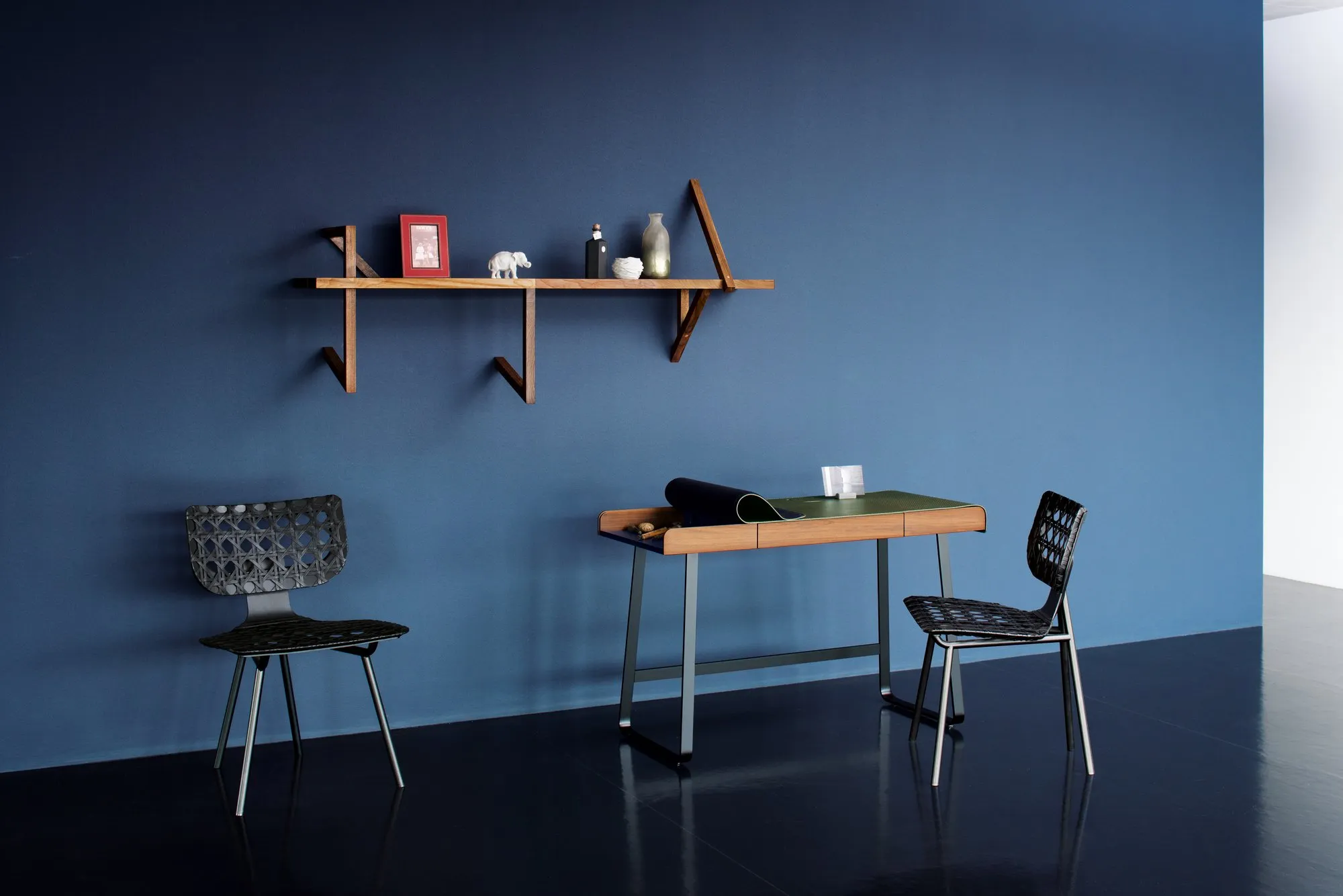 Aërias chair - ClassiCon w Mesmetric