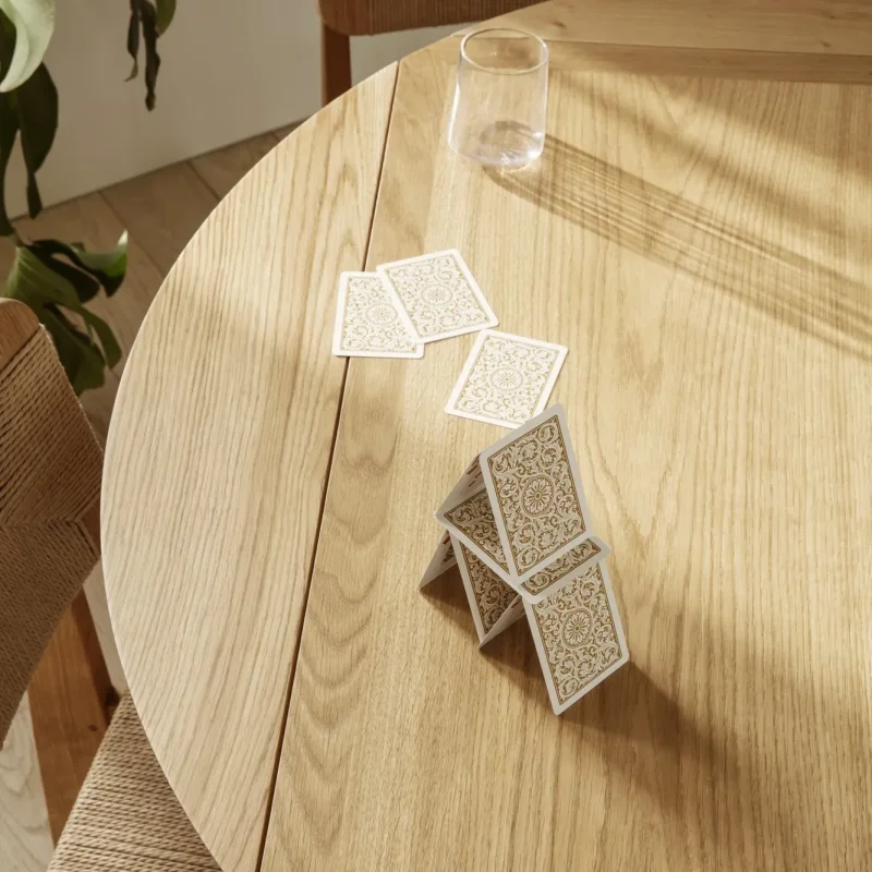 B-table pivoting round / square - Gubi.dk w Mesmetric