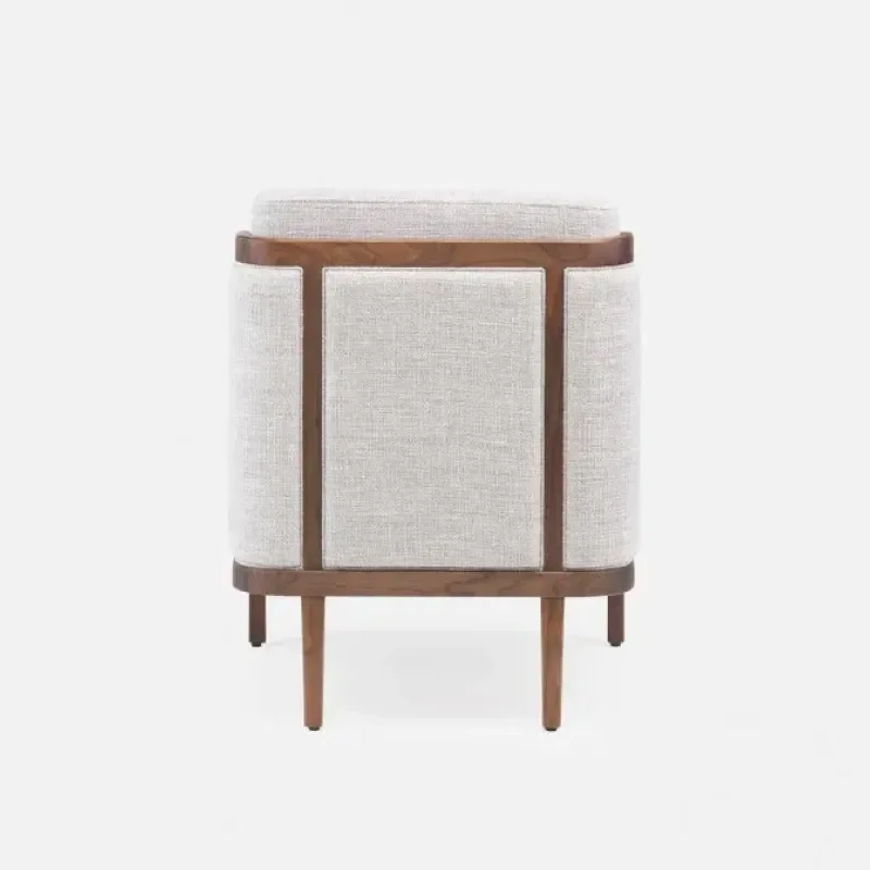 269 Throne Lounge Chair - De La Espada w Mesmetric