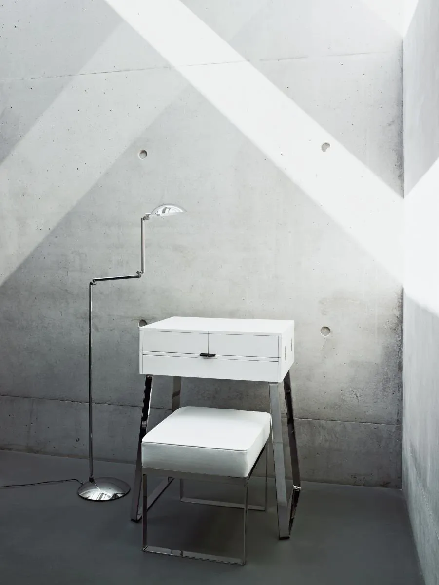 Banu stool - ClassiCon w Mesmetric