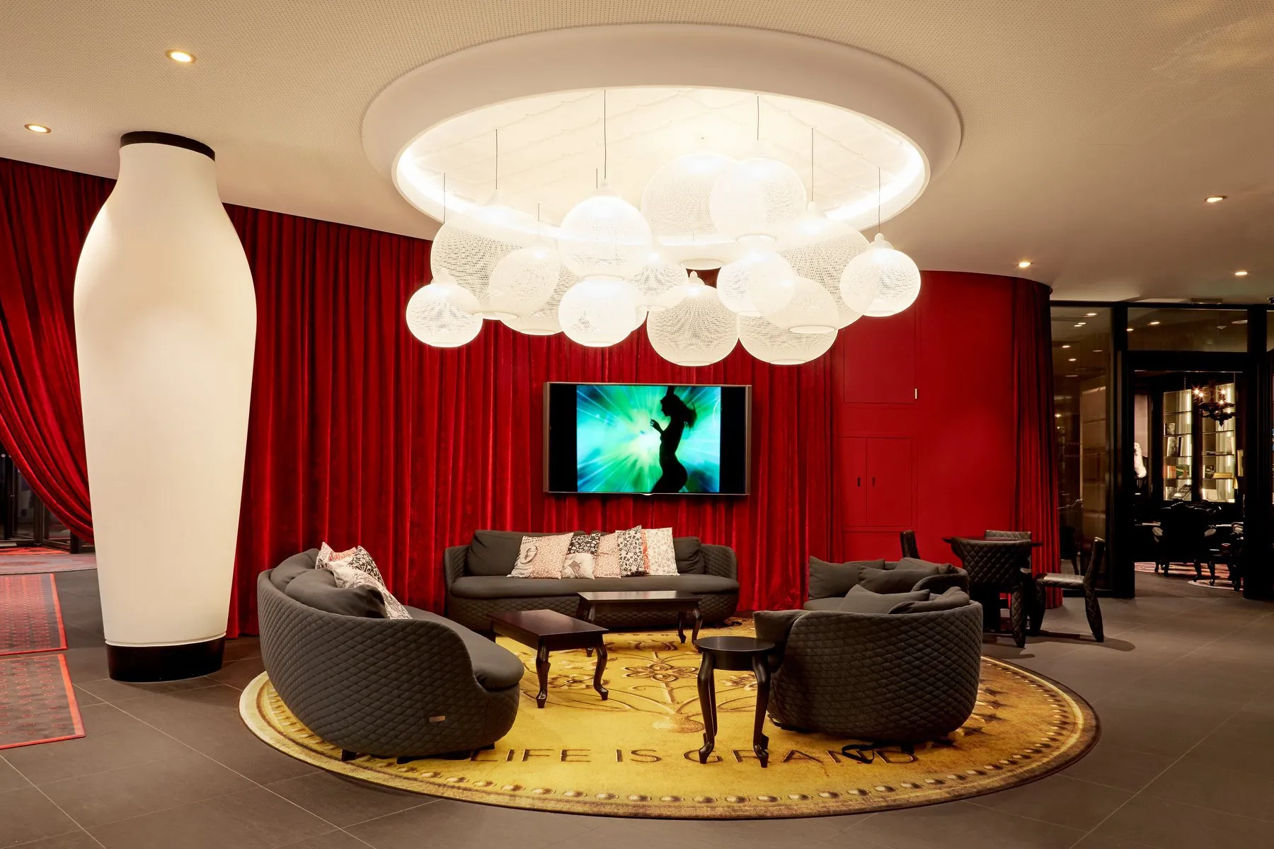Bart sofa – Moooi at Mesmetric