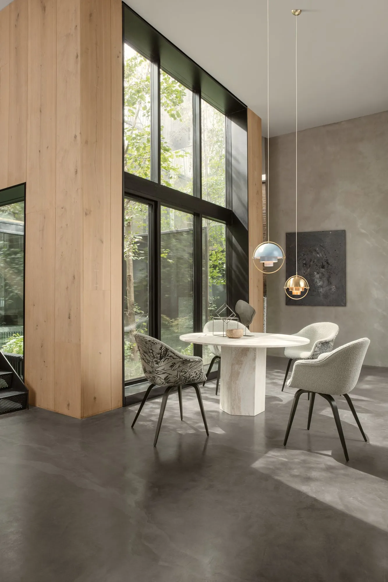 Bat dining wood base upholstered - Gubi.dk w Mesmetric