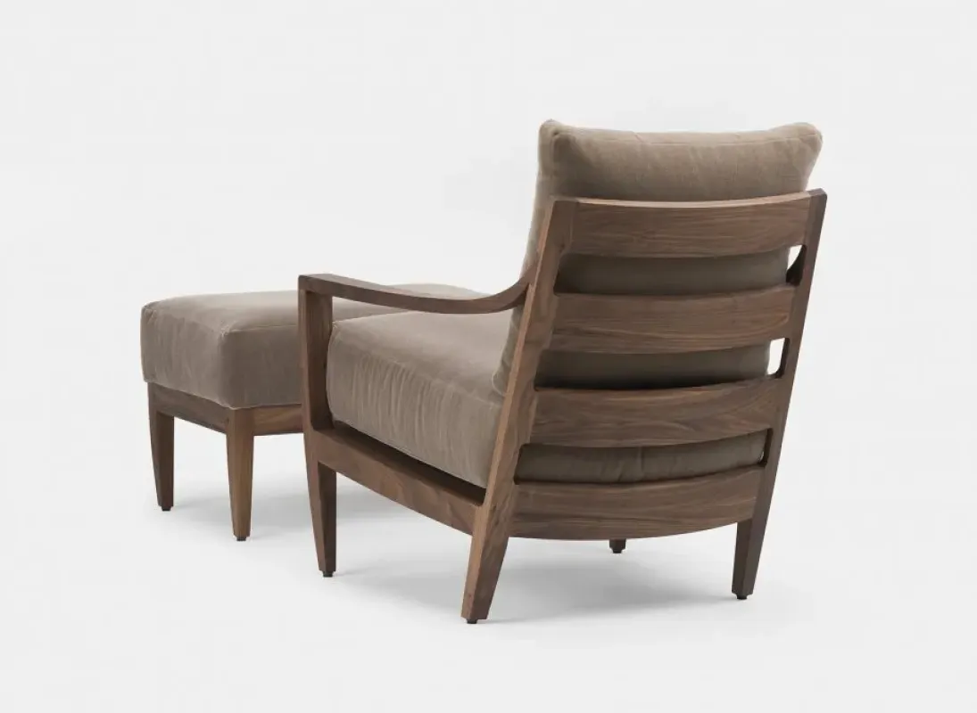 340 Low Lounge Chair – De La Espada at Mesmetric