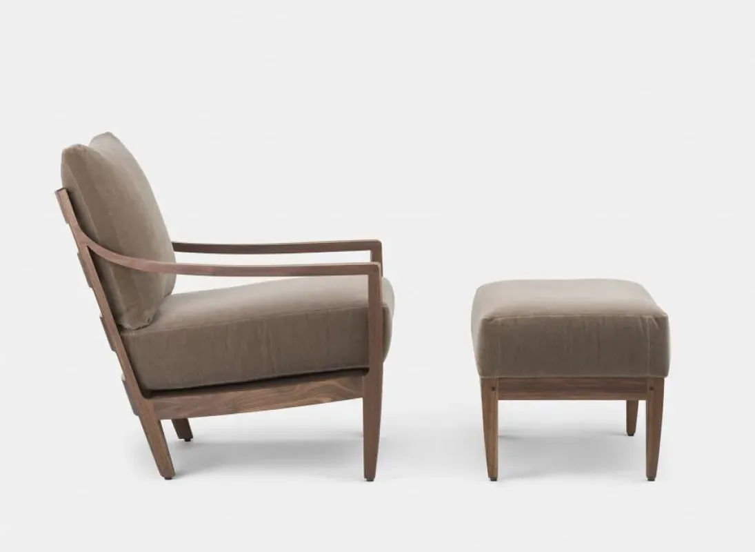340 Low Lounge Chair – De La Espada at Mesmetric