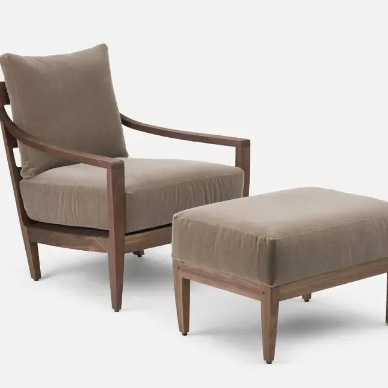 340 Low Lounge Chair – De La Espada at Mesmetric