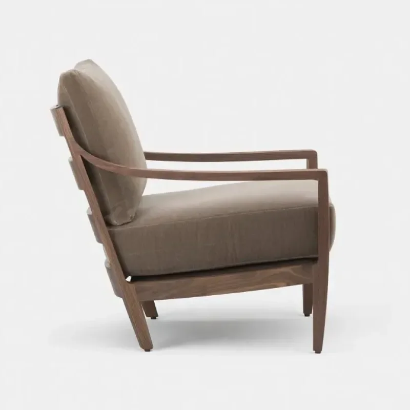 340 Low Lounge Chair – De La Espada at Mesmetric