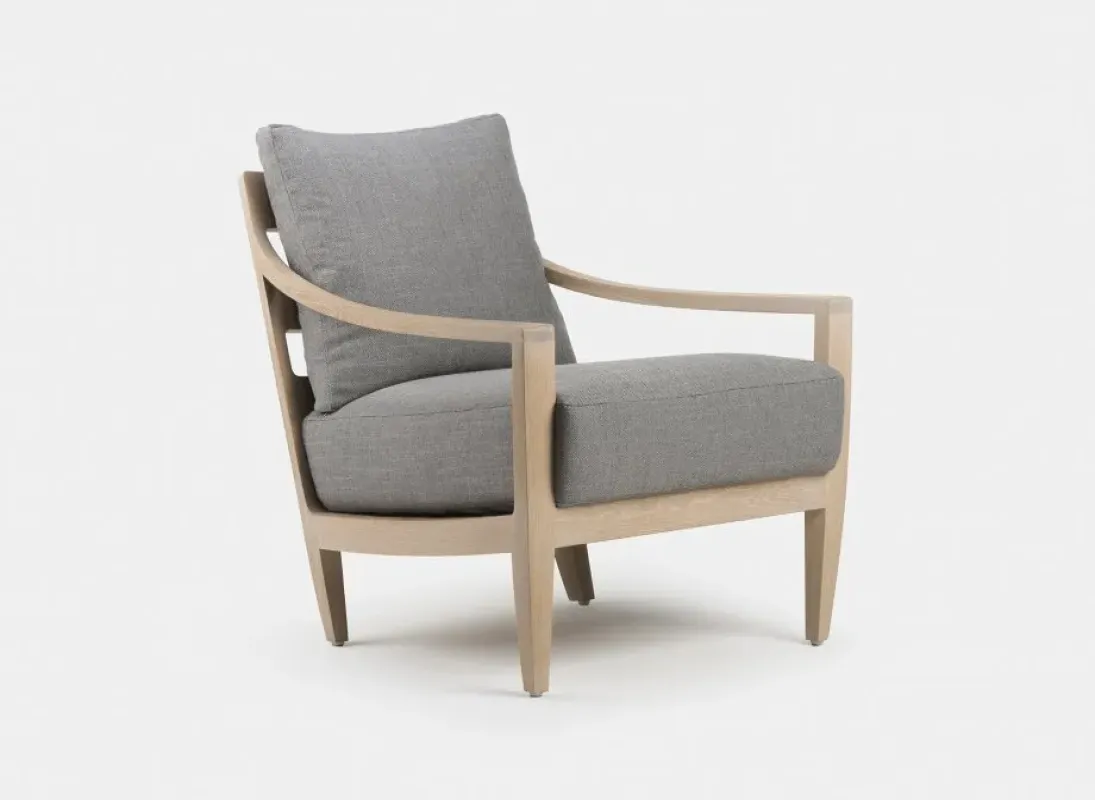 340 Low Lounge Chair – De La Espada at Mesmetric