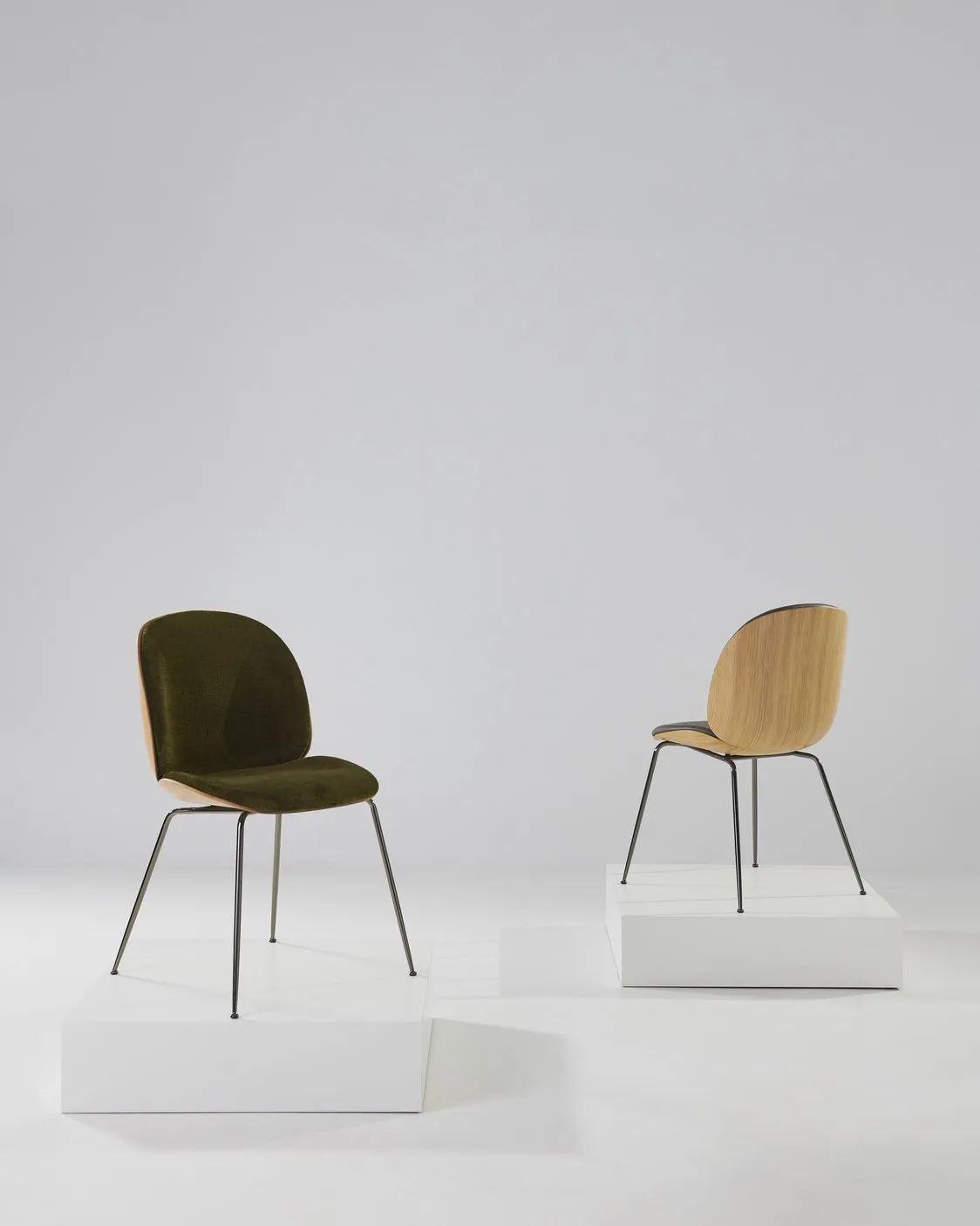 Beetle dining 3d veneer conic base - Gubi.dk w Mesmetric