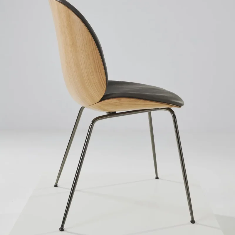 Beetle dining 3d veneer conic base - Gubi.dk w Mesmetric