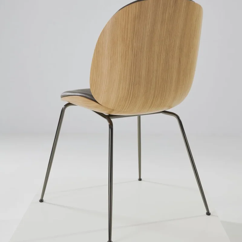 Beetle dining 3d veneer conic base - Gubi.dk w Mesmetric