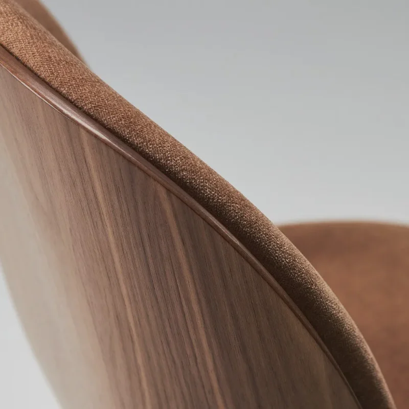 Beetle veneer conic base – Gubi.dk at Mesmetric